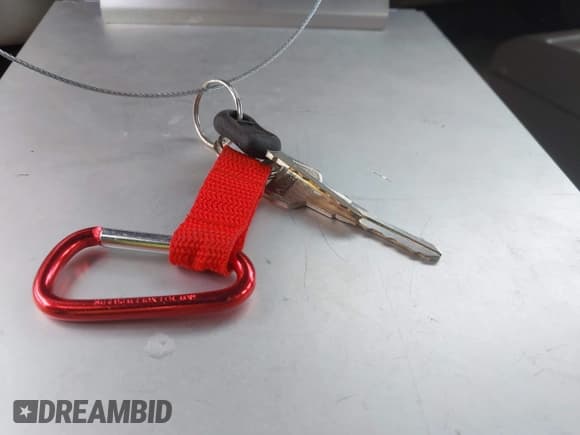 ✅ 1996 Chevrolet Silverado 1500 • VIN: 1GBEC19R4TE163895 • Lot: 42527439. Wystawiony na IAAI z przebiegiem 202 142 mil. Bezpłatny archiwum sprzedaży aukcyjnych z USA i szczegółowy raport historii pojazdu na DreamBid. Zdjęcie 11.