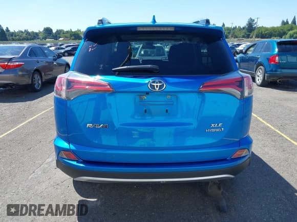 ✅ 2017 Toyota RAV4 XLE • VIN: JTMRJREV9HD085955 • Lot: 42863870. Listed on IAAI with 40,492 mi. Free auction sales archive from the USA and detailed vehicle history report at DreamBid. Image 16.