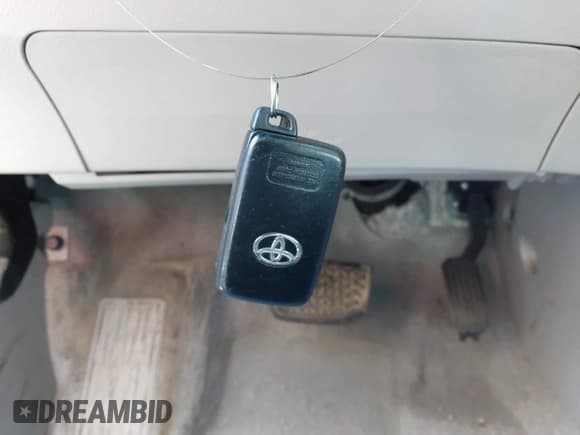 ✅ 2008 Toyota Highlander Limited • VIN: JTEES42AX82089407 • Lot: 43515610. Wystawiony na IAAI z przebiegiem 162 628 mil. Bezpłatny archiwum sprzedaży aukcyjnych z USA i szczegółowy raport historii pojazdu na DreamBid. Zdjęcie 11.