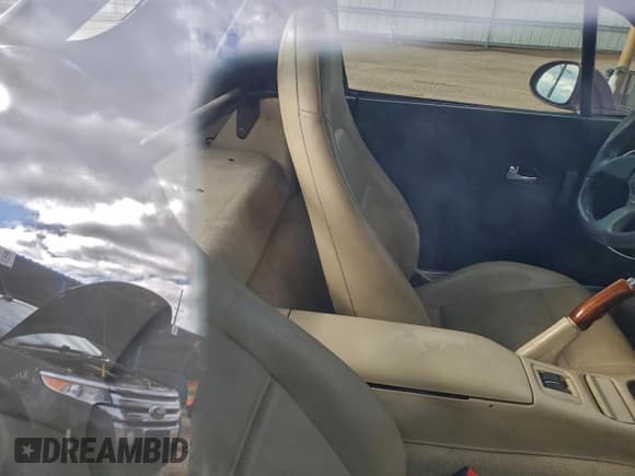 ✅ 2000 Mazda MX-5 Miata • VIN: JM1NB3537Y0147643 • Lot: 93718765. Listed on Copart with 250,900 mi. Free auction sales archive from the USA and detailed vehicle history report at DreamBid. Image 10.