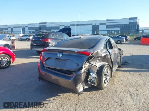 ✅ 2018 Honda Civic EX-T • VIN: JHMFC1F37JX038034 • Lot: 43645118. Listed on IAAI with 144,999 mi. Free auction sales archive from the USA and detailed vehicle history report at DreamBid. Image 4.