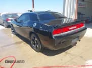 ✅ 2009 Dodge Challenger SE • VIN: 2B3LJ44VX9H535533 • Lot: 41678653. Wystawiony na IAAI z przebiegiem 176 908 mil. Bezpłatny archiwum sprzedaży aukcyjnych z USA i szczegółowy raport historii pojazdu na DreamBid. Zdjęcie 3.