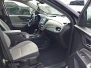 ✅ 2020 Chevrolet Equinox LS • VIN: 2GNAXHEVXL6284193 • Lot: 43114821. Wystawiony na IAAI z przebiegiem 62 583 mil. Bezpłatny archiwum sprzedaży aukcyjnych z USA i szczegółowy raport historii pojazdu na DreamBid. Zdjęcie 5.