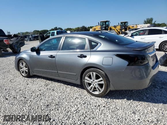 ✅ 2015 Nissan Altima SL • VIN: 1N4BL3AP9FC194473 • Лот: 90912805. Опубликован ранее на Copart с пробегом 232 660 миль. Бесплатный доступ к архиву аукционных продаж из США и подробный отчёт об истории автомобиля на DreamBid. Изображение 2.