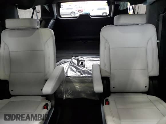 2025 Chevrolet Suburban Premier with VIN 1GNS6FRD7SR198520, listed as a Copart auction lot 54743235 with 179 mi miles and Salvage title. Bid and sale history available at DreamBid. Image 10.