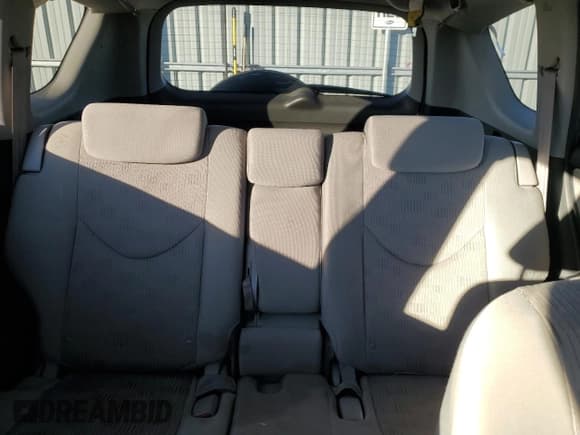 ✅ 2009 Toyota RAV4 • VIN: JTMBK33V79D001700 • Лот: 90083355. Опубликован ранее на Copart с пробегом 192 787 миль. Бесплатный доступ к архиву аукционных продаж из США и подробный отчёт об истории автомобиля на DreamBid. Изображение 10.