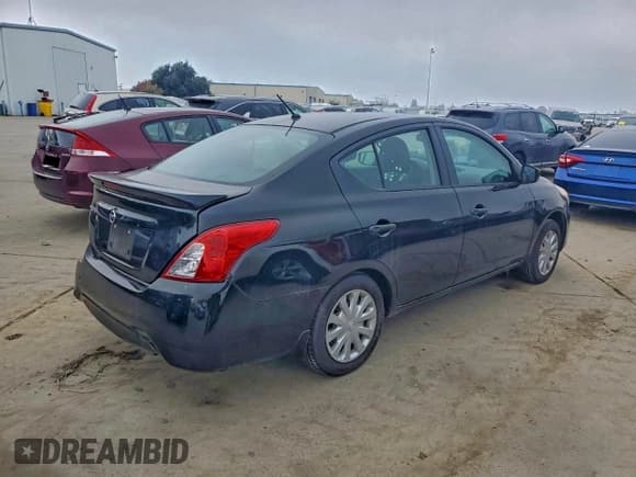✅ 2019 Nissan Versa SV • VIN: 3N1CN7AP3KL827454 • Lot: 95009285. Wystawiony na Copart z przebiegiem 52 268 mil. Bezpłatny archiwum sprzedaży aukcyjnych z USA i szczegółowy raport historii pojazdu na DreamBid. Zdjęcie 3.