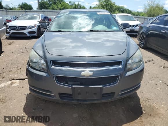✅ 2009 Chevrolet Malibu 1LT • VIN: 1G1ZH57BX9F252684 • Lot: 56400534. Listed on Copart with 105,085 mi. Free auction sales archive from the USA and detailed vehicle history report at DreamBid. Image 5.