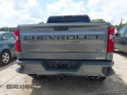✅ 2021 Chevrolet Silverado 1500 RST • VIN: 3GCUYEED8MG383402 • Lot: 43110853. Wystawiony na IAAI z przebiegiem 72 129 mil. Bezpłatny archiwum sprzedaży aukcyjnych z USA i szczegółowy raport historii pojazdu na DreamBid. Zdjęcie 16.