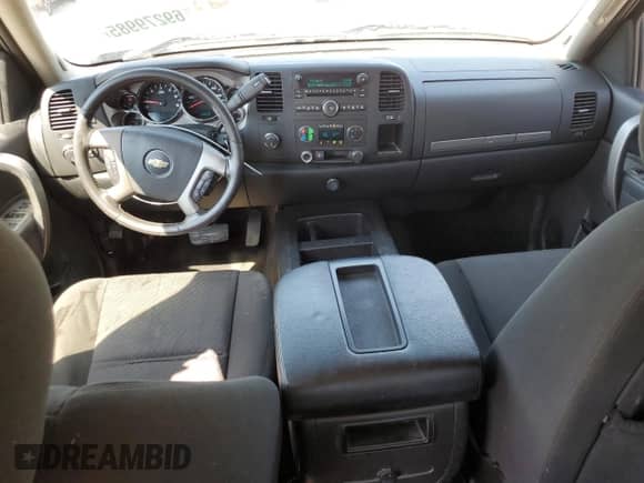 2011 Chevrolet Silverado 1500 LT with VIN 3GCPKSE30BG309716, listed as a Copart auction lot 69279985 with 236,053 mi miles and Salvage title. Bid and sale history available at DreamBid. Image 8.