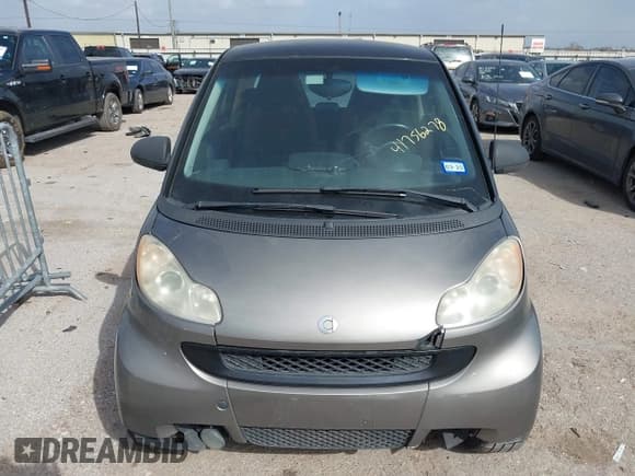 ✅ 2009 Smart fortwo Pure • VIN: WMEEJ31XX9K266564 • Lot: 41756278. Wystawiony na IAAI z przebiegiem 115 882 mil. Bezpłatny archiwum sprzedaży aukcyjnych z USA i szczegółowy raport historii pojazdu na DreamBid. Zdjęcie 6.