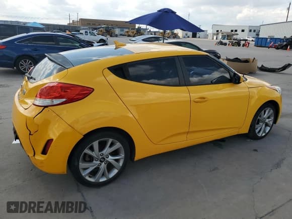 ✅ 2016 Hyundai Veloster • VIN: KMHTC6AD4GU264488 • Lot: 68859894. Wystawiony na Copart z przebiegiem 84 241 mil. Bezpłatny archiwum sprzedaży aukcyjnych z USA i szczegółowy raport historii pojazdu na DreamBid. Zdjęcie 3.