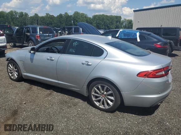 ✅ 2015 Jaguar XF T Premium • VIN: SAJWA0FS0FPU55285 • Lot: 62987955. Wystawiony na Copart z przebiegiem 68 104 mil. Bezpłatny archiwum sprzedaży aukcyjnych z USA i szczegółowy raport historii pojazdu na DreamBid. Zdjęcie 2.