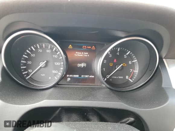 ✅ 2012 Land Rover Range Rover Evoque Pure Plus • VIN: SALVP2BG3CH627474 • Лот: 84031655. Опубликован ранее на Copart с пробегом 211 307 миль. Бесплатный доступ к архиву аукционных продаж из США и подробный отчёт об истории автомобиля на DreamBid. Изображение 9.