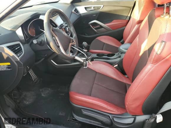 ✅ 2013 Hyundai Veloster w/Gray Int • VIN: KMHTC6AD7DU142512 • Лот: 64877744. Размещён на Copart с пробегом 91 963 миль миль. Получите бесплатный доступ к архиву аукционных продаж из США и посмотрите подробный отчёт об истории автомобиля на DreamBid. Изображение 7.