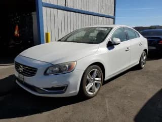 ✅ 2015 Volvo S60 T5 Drive-E Premier • VIN: YV126MFB7F1305015 • Lot: 90578755. Listed on Copart with 82,696 mi. Free auction sales archive from the USA and detailed vehicle history report at DreamBid. Image 1.