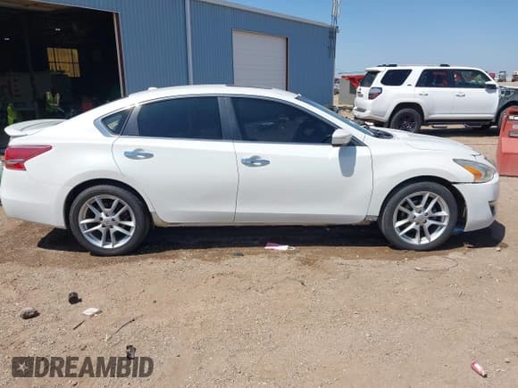 ✅ 2013 Nissan Altima SL • VIN: 1N4BL3AP3DC237539 • Лот: 42541516. Опубликован ранее на IAAI с пробегом 149 053 миль. Бесплатный доступ к архиву аукционных продаж из США и подробный отчёт об истории автомобиля на DreamBid. Изображение 14.