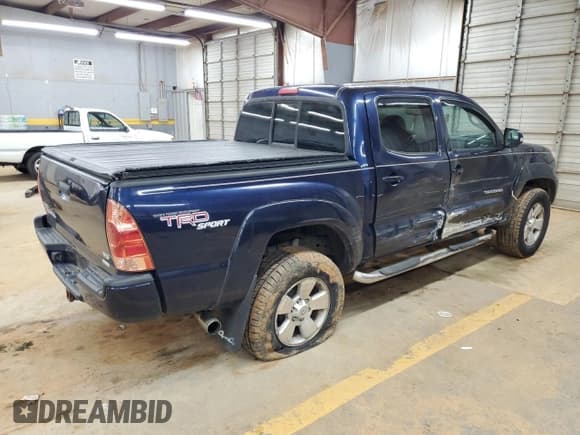 ✅ 2013 Toyota Tacoma • VIN: 5TFLU4ENXDX068932 • Lot: 90109425. Listed on Copart with 193,093 mi. Free auction sales archive from the USA and detailed vehicle history report at DreamBid. Image 3.