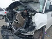 ✅ 2019 Chevrolet Express Cargo • VIN: 1GCWGAFP9K1254643 • Lot: 42712912. Wystawiony na IAAI z przebiegiem 84 123 mil. Bezpłatny archiwum sprzedaży aukcyjnych z USA i szczegółowy raport historii pojazdu na DreamBid. Zdjęcie 6.