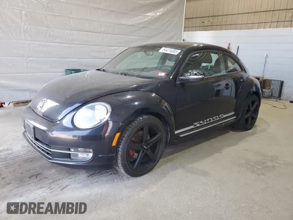 ✅ 2012 Volkswagen Beetle Turbo • VIN: 3VWVA7AT1CM606216 • Лот: 54474085. Опубликован ранее на Copart с пробегом 83 286 миль. Бесплатный доступ к архиву аукционных продаж из США и подробный отчёт об истории автомобиля на DreamBid. Изображение 1.