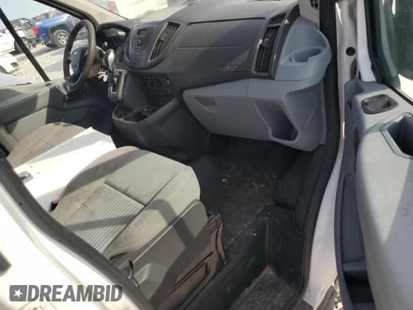 ✅ 2015 Ford Transit Cargo • VIN: 1FTNE1ZM4FKA17240 • Lot: 71626675. Listed on Copart with 199,693 mi. Free auction sales archive from the USA and detailed vehicle history report at DreamBid. Image 8.