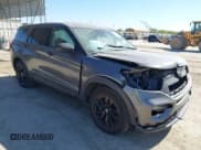 ✅ 2021 Ford Explorer • VIN: 1FMSK7BH6MGA15061 • Lot: 41838825. Wystawiony na IAAI z przebiegiem 59 059 mil. Bezpłatny archiwum sprzedaży aukcyjnych z USA i szczegółowy raport historii pojazdu na DreamBid. Zdjęcie 1.