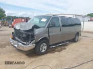 ✅ 2012 Chevrolet Express Passenger 1LT • VIN: 1GAZG1FAXC1179373 • Lot: 42348209. Wystawiony na IAAI z przebiegiem 112 719 mil. Bezpłatny archiwum sprzedaży aukcyjnych z USA i szczegółowy raport historii pojazdu na DreamBid. Zdjęcie 2.