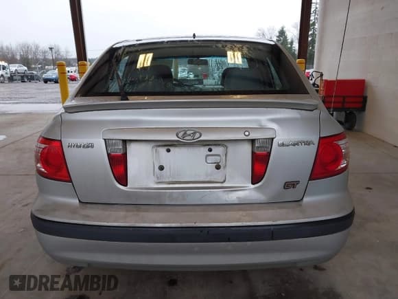✅ 2005 Hyundai Elantra GLS • VIN: KMHDN56D65U147087 • Lot: 41652391. Wystawiony na IAAI z przebiegiem 151 246 mil. Bezpłatny archiwum sprzedaży aukcyjnych z USA i szczegółowy raport historii pojazdu na DreamBid. Zdjęcie 16.