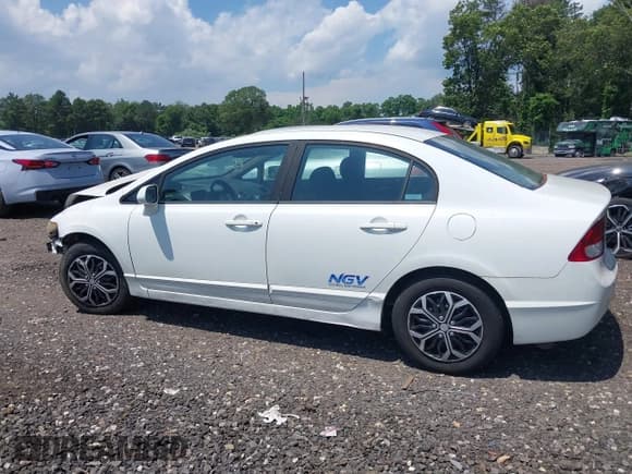 ✅ 2010 Honda Civic GX • VIN: 19XFA4F5XAE000419 • Лот: 42696662. Опубликован ранее на IAAI с пробегом 147 605 миль. Бесплатный доступ к архиву аукционных продаж из США и подробный отчёт об истории автомобиля на DreamBid. Изображение 14.