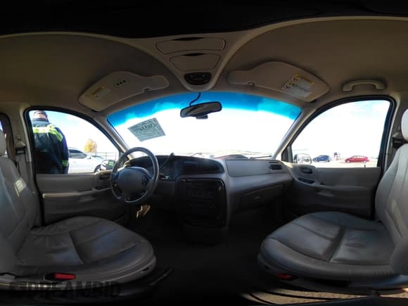 ✅ 2000 Ford Windstar SEL • VIN: 2FMDA5342YBB29938 • Lot: 43653477. Listed on IAAI with Not provided. Free auction sales archive from the USA and detailed vehicle history report at DreamBid. Image 18.