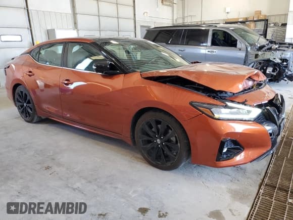 ✅ 2021 Nissan Maxima SR • VIN: 1N4AA6EV1MC502499 • Лот: 68760605. Опубликован ранее на Copart с пробегом 65 912 миль. Бесплатный доступ к архиву аукционных продаж из США и подробный отчёт об истории автомобиля на DreamBid. Изображение 4.