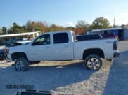 ✅ 2011 GMC Sierra 1500 SLT • VIN: 3GTP2WE33BG206927 • Лот: 43737177. Опубликован ранее на IAAI с пробегом 190 579 миль. Бесплатный доступ к архиву аукционных продаж из США и подробный отчёт об истории автомобиля на DreamBid. Изображение 14.