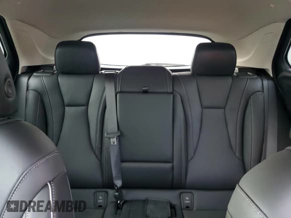 ✅ 2022 Buick Envision Essence • VIN: LRBFZNR40ND060264 • Lot: 65502075. Wystawiony na Copart z przebiegiem Nie podano. Bezpłatny archiwum sprzedaży aukcyjnych z USA i szczegółowy raport historii pojazdu na DreamBid. Zdjęcie 10.