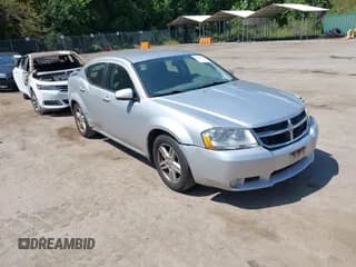 ✅ 2010 Dodge Avenger R/T • VIN: 1B3CC5FB3AN225089 • Лот: 43127973. Опубликован ранее на IAAI с пробегом 188 124 миль. Бесплатный доступ к архиву аукционных продаж из США и подробный отчёт об истории автомобиля на DreamBid. Изображение 1.