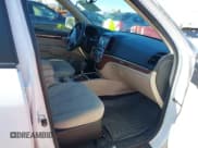 ✅ 2009 Hyundai Santa Fe SE • VIN: 5NMSH13E79H255563 • Lot: 43142076. Listed on IAAI with 195,510 mi. Free auction sales archive from the USA and detailed vehicle history report at DreamBid. Image 5.