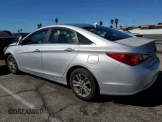 2013 Hyundai Sonata GLS z VIN 5NPEB4AC9DH773767, wystawiony jako Copart lot #85410395 z przebiegiem Nie podano mil oraz Szkoda całkowita • Salvage title. Historia ofert i sprzedaży dostępna na DreamBid. Obrazek 2.