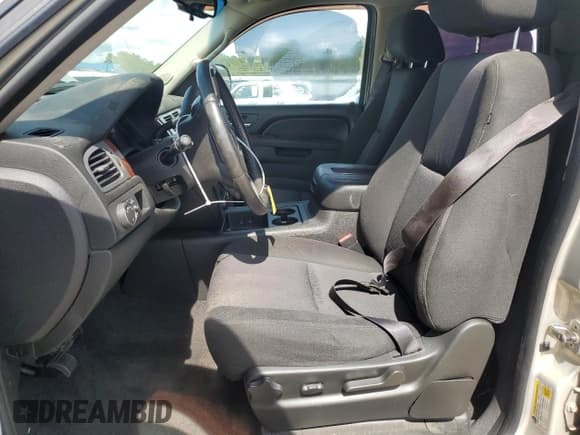 ✅ 2011 GMC Yukon SLE • VIN: 1GKS1AE07BR164126 • Lot: 62682105. Wystawiony na Copart z przebiegiem 247 865 mil. Bezpłatny archiwum sprzedaży aukcyjnych z USA i szczegółowy raport historii pojazdu na DreamBid. Zdjęcie 7.