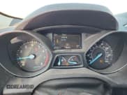 ✅ 2019 Ford Escape SE • VIN: 1FMCU0GD2KUC52785 • Лот: 80053675. Опубликован ранее на Copart с пробегом 62 262 миль. Бесплатный доступ к архиву аукционных продаж из США и подробный отчёт об истории автомобиля на DreamBid. Изображение 9.