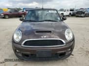 ✅ 2011 MINI Convertible S • VIN: WMWZP3C58BTX83725 • Лот: 44418965. Опубликован ранее на Copart с пробегом 45 401 миль. Бесплатный доступ к архиву аукционных продаж из США и подробный отчёт об истории автомобиля на DreamBid. Изображение 5.