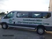 ✅ 2017 Ford Transit XL • VIN: 1FBZX2ZM6HKA10816 • Lot: 42393943. Wystawiony na IAAI z przebiegiem 41 939 mil. Bezpłatny archiwum sprzedaży aukcyjnych z USA i szczegółowy raport historii pojazdu na DreamBid. Zdjęcie 12.