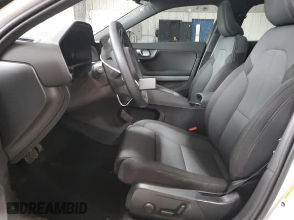 ✅ 2022 Polestar 2 • VIN: LPSED3KA3NL051282 • Lot: 91716625. Wystawiony na Copart z przebiegiem 74 818 mil. Bezpłatny archiwum sprzedaży aukcyjnych z USA i szczegółowy raport historii pojazdu na DreamBid. Zdjęcie 7.