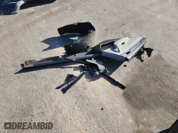 2018 Hyundai Sonata SEL with VIN 5NPE34AF8JH624124, listed as a Copart auction lot 81333465 with 114,806 mi miles and Salvage title. Bid and sale history available at DreamBid. Image 12.