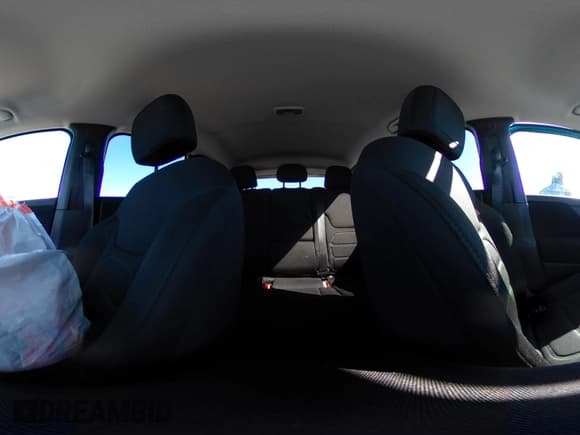 ✅ 2020 Jeep Renegade Altitude • VIN: ZACNJABB0LPL85188 • Lot: 41674402. Listed on IAAI with 86,022 mi. Free auction sales archive from the USA and detailed vehicle history report at DreamBid. Image 18.