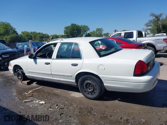 ✅ 2004 Ford Police Interceptor Base w/3.27 Axle • VIN: 2FAHP71W34X142298 • Lot: 40289323. Wystawiony na IAAI z przebiegiem 103 613 mil. Bezpłatny archiwum sprzedaży aukcyjnych z USA i szczegółowy raport historii pojazdu na DreamBid. Zdjęcie 14.