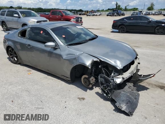 ✅ 2004 Infiniti G35 w/Leather • VIN: JNKCV54E14M823115 • Lot: 67009305. Listed on Copart with 172,979 mi. Free auction sales archive from the USA and detailed vehicle history report at DreamBid. Image 4.