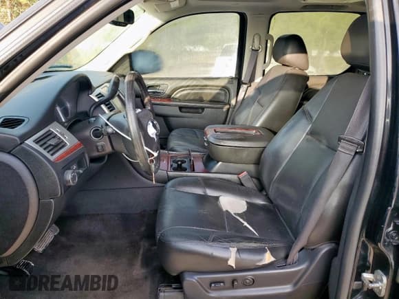 ✅ 2014 Cadillac Escalade ESV Premium • VIN: 1GYS4JEF4ER170617 • Лот: 90271205. Опубликован ранее на Copart с пробегом 63 759 миль. Бесплатный доступ к архиву аукционных продаж из США и подробный отчёт об истории автомобиля на DreamBid. Изображение 7.