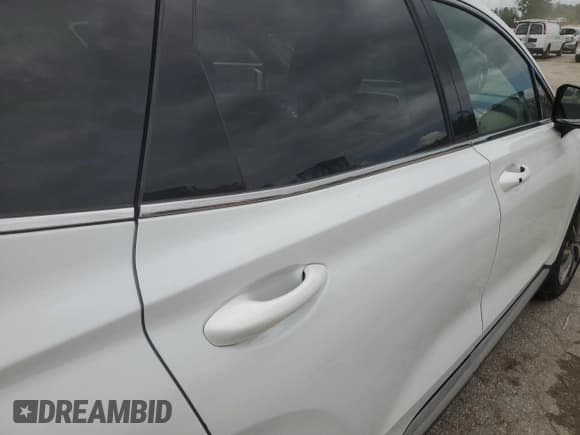 ✅ 2020 Hyundai Santa Fe SEL • VIN: 5NMS33AD2LH271312 • Lot: 57934104. Wystawiony na Copart z przebiegiem 49 627 mil. Bezpłatny archiwum sprzedaży aukcyjnych z USA i szczegółowy raport historii pojazdu na DreamBid. Zdjęcie 10.