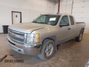 ✅ 2013 Chevrolet Silverado 1500 LT • VIN: 1GCRKSE75DZ179897 • Lot: 43458047. Wystawiony na IAAI z przebiegiem 128 032 mil. Bezpłatny archiwum sprzedaży aukcyjnych z USA i szczegółowy raport historii pojazdu na DreamBid. Zdjęcie 17.