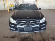 ✅ 2012 Mercedes-Benz C 250 • VIN: WDDGJ4HB1CF761720 • Lot: 83936655. Wystawiony na Copart z przebiegiem 203 492 mil. Bezpłatny archiwum sprzedaży aukcyjnych z USA i szczegółowy raport historii pojazdu na DreamBid. Zdjęcie 5.
