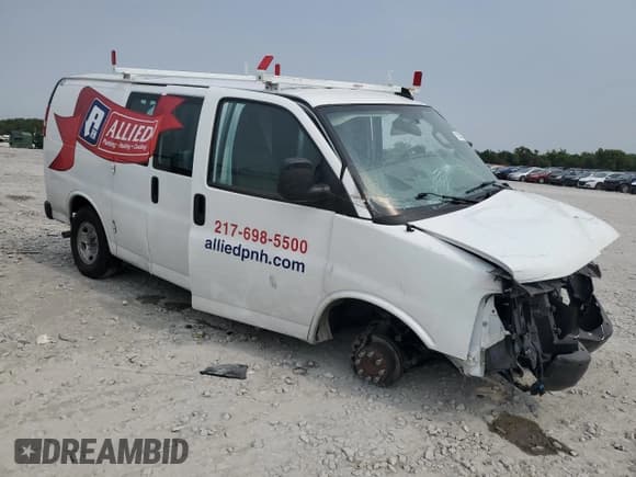 ✅ 2022 Chevrolet Express Cargo • VIN: 1GCWGAFP8N1271101 • Лот: 71620035. Опубликован ранее на Copart с пробегом Не указан. Бесплатный доступ к архиву аукционных продаж из США и подробный отчёт об истории автомобиля на DreamBid. Изображение 4.